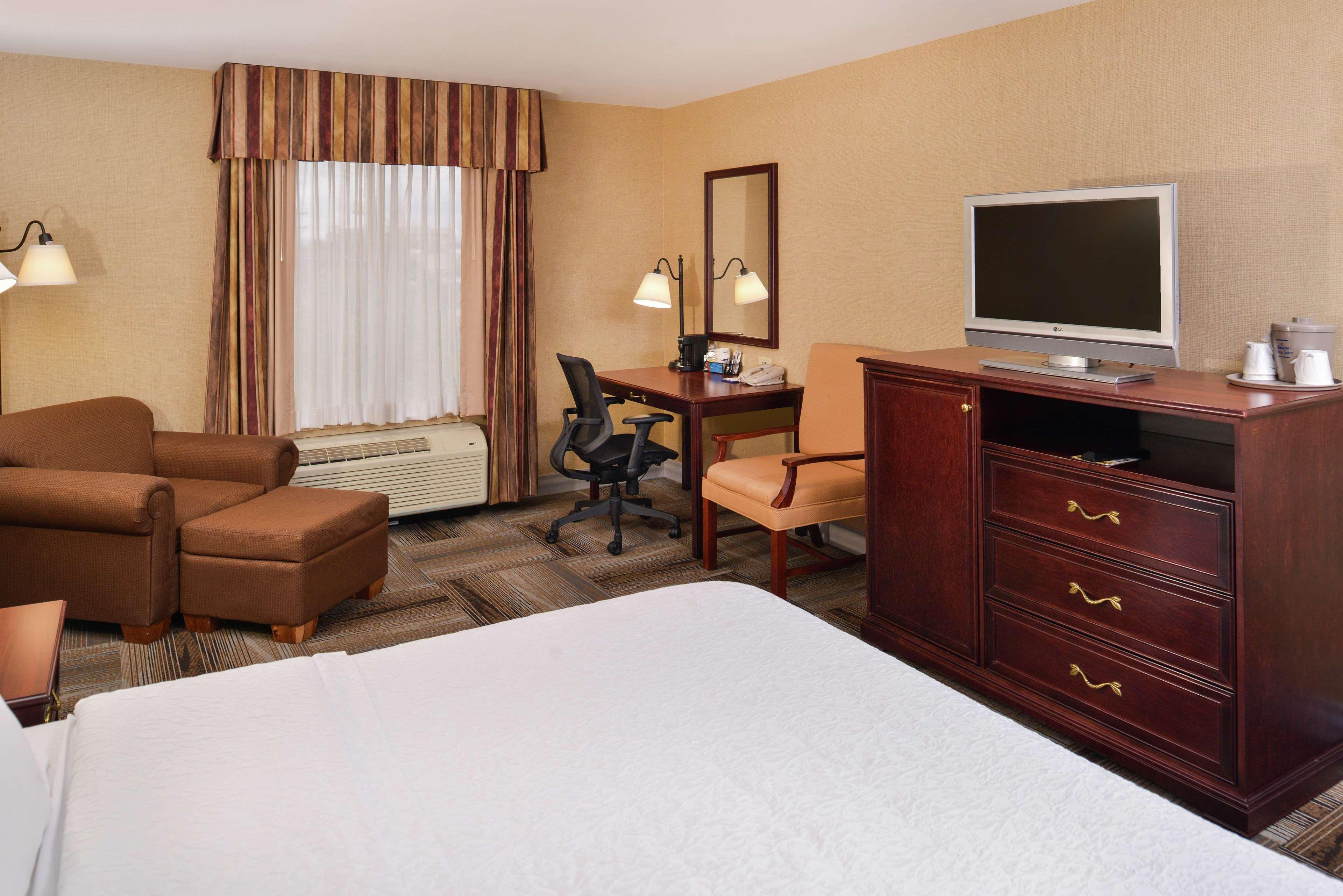 Hampton Inn & Suites Boise-Meridian Exterior photo
