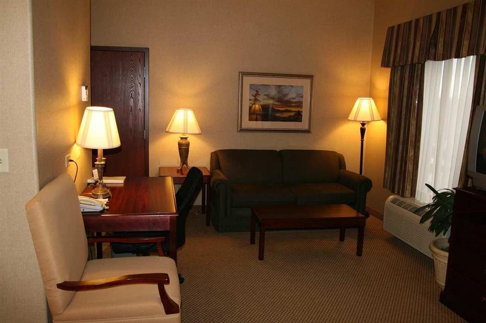 Hampton Inn & Suites Boise-Meridian Room photo