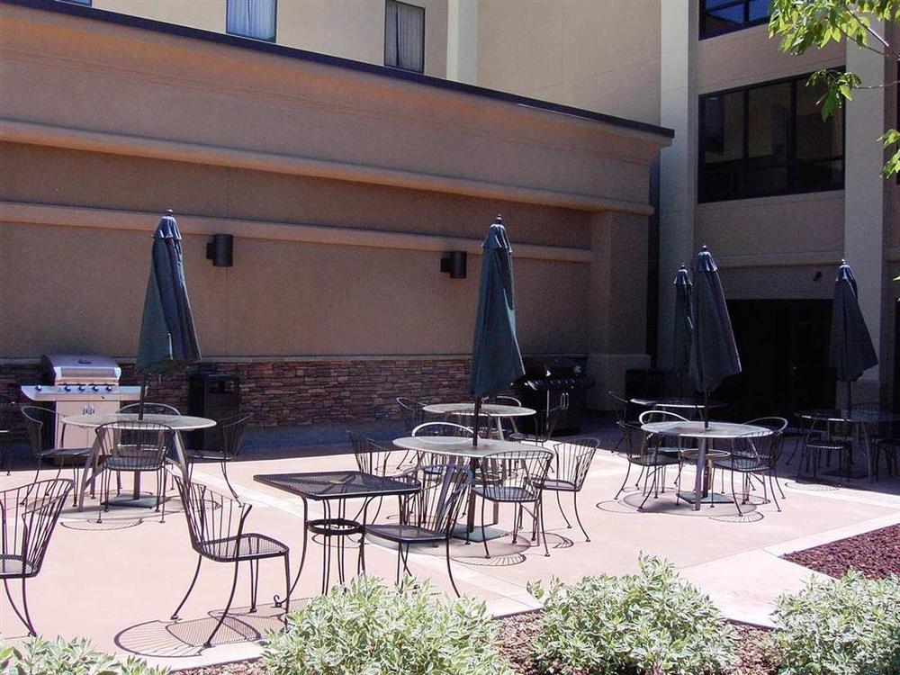 Hampton Inn & Suites Boise-Meridian Restaurant photo